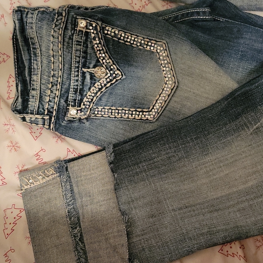 Cropped miss me jeans